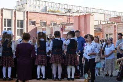 Министр Кравцов: учебный год в школах начнется в традиционном формате