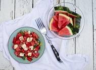 Рецепт дня: легкий салат з кавуном, томатами та фетою