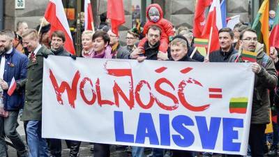При реогранизации сети школ Варшава призывает учитывать нужды нацменьшинств - СПЕЦИАЛЬНО ДЛЯ BNS