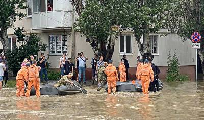 К ликвидации потопа в Керчи привлекли войска