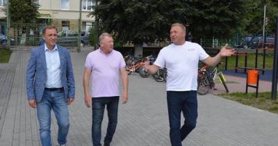 Стадион, ЖКХ и социальная сфера: Ярошук посетил Правдинск и Гвардейск