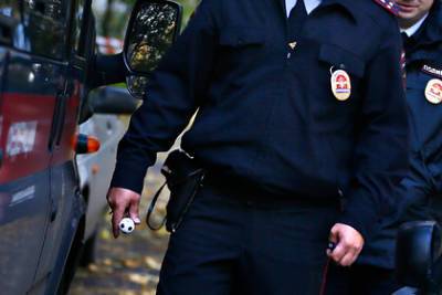 Начальника отдела российской полиции арестовали на два месяца по делам о взятках