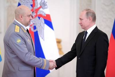 Путин присвоил звание генерала армии еще одному военному