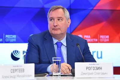 Рогозин пообещал привлечь частную компанию к созданию базы на Луне