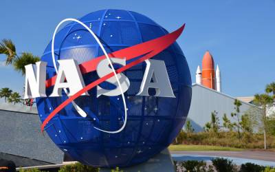 Джефф Безосу - Илон Маск - Blue Origin подала в суд на NASA из-за его контракта со SpaceX — СМИ - sharij.net - США