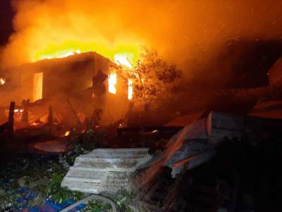 В Северо-Курильске сгорел расселенный дом