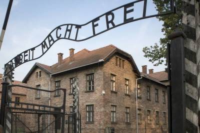 США осудили принятый в Польше закон об имуществе евреев