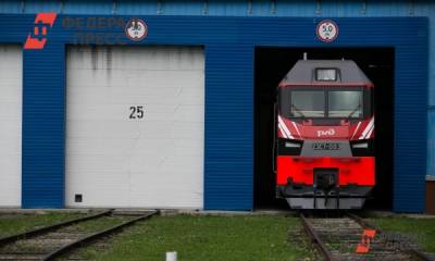 Эпичное столкновение поезда и трактора в Приамурье попало на видео