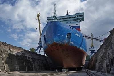Ледокол «Арктика» проходит ремонт на Кронштадтском морском заводе