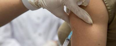 Власти США рекомендуют гражданам делать третью дозу прививки от коронавируса