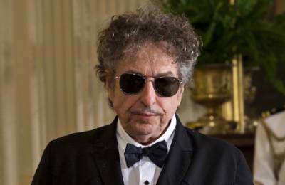 К певцу Бобу Дилану подан иск о сексуальном насилии над ребенком