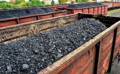 В Ферганской области начальник склада разграбил уголь более чем на полмиллиарда сумов