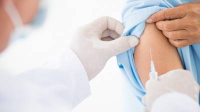 Гинцбург рекомендовал комбинировать вакцины «Спутник Лайт» и Pfizer
