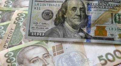 Курс во вторник: будет ли доллар опять по 27 гривен и почему на валютном рынке становится все жарче