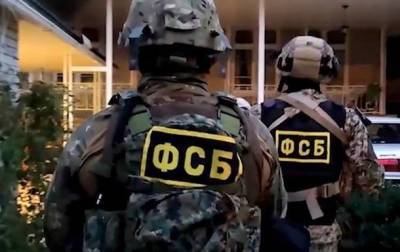 В Крыму задержали крымских татар после обысков