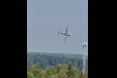 Опубликовано видео падения военного самолета Ил-112В возле аэродрома Кубинка
