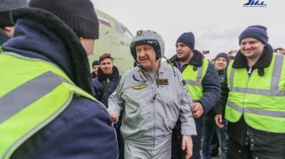 За штурвалом разбившегося воронежского самолета Ил-112 был Герой России Николай Куимов