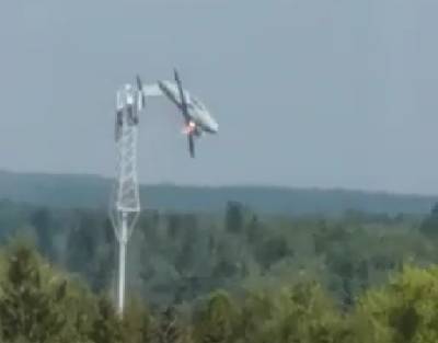Крушение военно-транспортного самолета под Москвой попало на видео