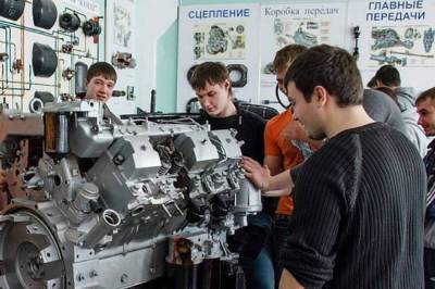 В Новосибирской области увеличилось количество бюджетных мест в колледжах и техникумах