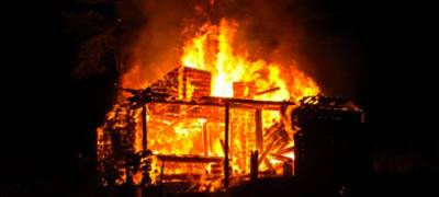 Тело мужчины нашли в сгоревшей квартире в поселке на севере Карелии (ФОТО)