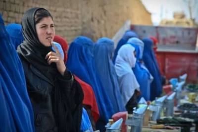 Талибы решили допустить женщин к управлению Афганистаном