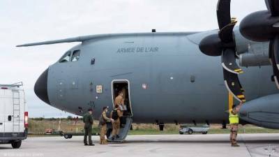 Франция перекинула воздушный эвакуационный мост из Афганистана в Эмираты