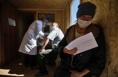 Мурашко призвал помогать отдаленным селам с вакцинацией
