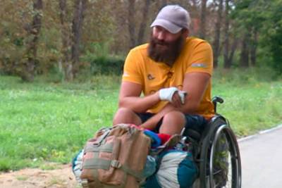 Россиянин доехал на ивалидной коляске до Иркутской области