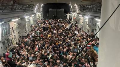 В Пентагоне заявили о готовности принять беженцев из Афганистана на военных базах США
