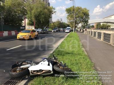 Мотоциклист насмерть задавил пешехода на «зебре» на востоке Москвы