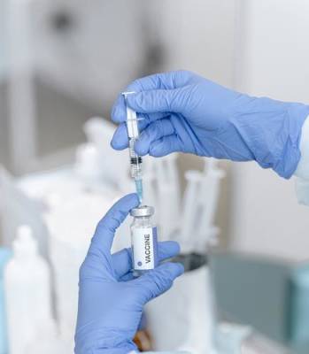 Глава Роспотребнадзора сообщила о скором появлении пятой российской вакцины от коронавируса