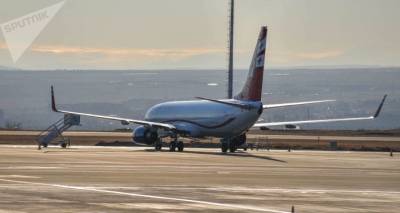 Самолет Москва-Ереван-Батуми совершил экстренную посадку в Ростове