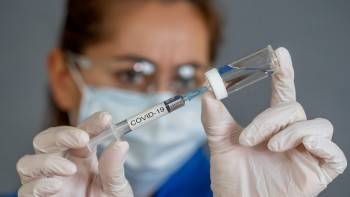 Когда в России появится новая вакцина от коронавируса?