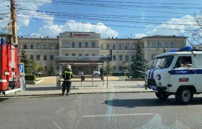 В центре Воронежа из-за подозрительного предмета была оцеплена остановка