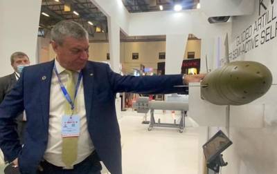 В Стамбуле открылся украинский стенд вооружений