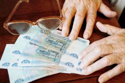 Пенсионерка из Новороссийска, отдавая долг за услуги ЖКХ из пенсии, фактически голодает