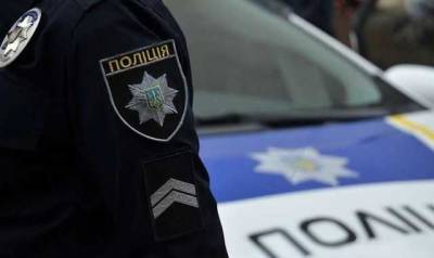 В Киевской области на улице мужчина представился детям полицейским и увел их с собой