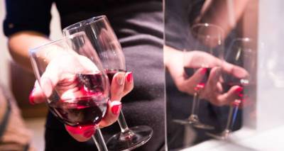 Красное и белое: какое вино полезнее?