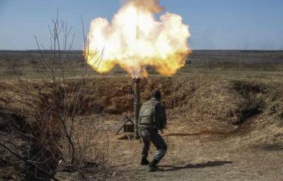 Каратели обстреляли ДНР из минометов: защитники республики открыли ответный огонь