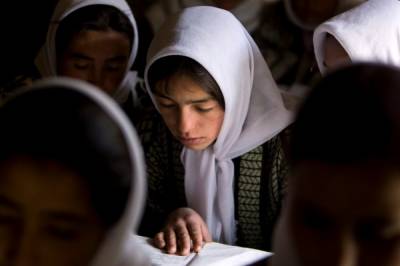Талибы решили ввести в Афганистане раздельное обучение