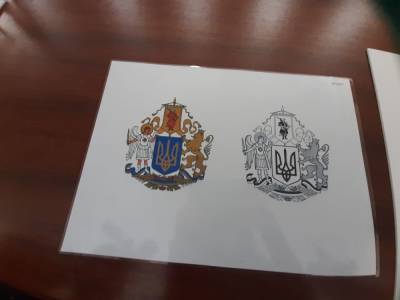 Зеленский инициировал заседание парламента для утверждения Большого герба Украины