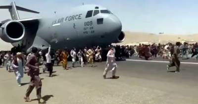 В Афганистане назвали число погибших в давке в аэропорту Кабула