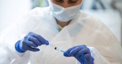 Роспотребнадзор анонсировал пятую российскую вакцину от коронавируса