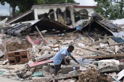 Количество жертв землетрясения на Гаити увеличилось до 1 941 - argumenti.ru - США - Ставрополье - Гаити