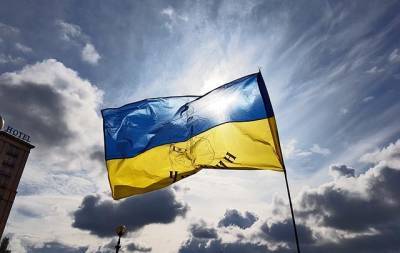 В офисе Зеленского сочли бессмысленным построение демократии на Украине
