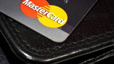 Mastercard откажется от выпуска карт с магнитной полосой
