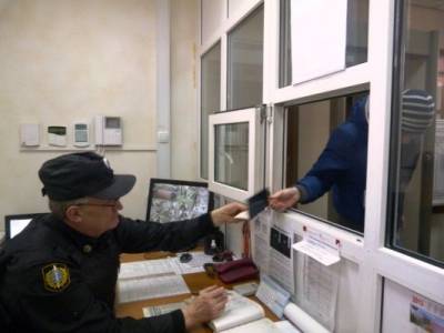 Бумажные паспорта россиян заменят смарт-картами и QR-кодами