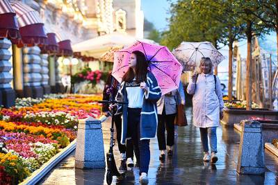 Жара и грозы: москвичам посоветовали приготовить зонты