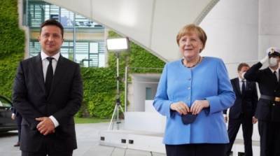 Зеленского призвали заручиться поддержкой США перед встречей с Меркель