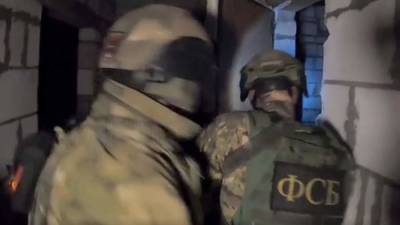 Двух главарей и трех участников террористической ячейки задержали в Крыму